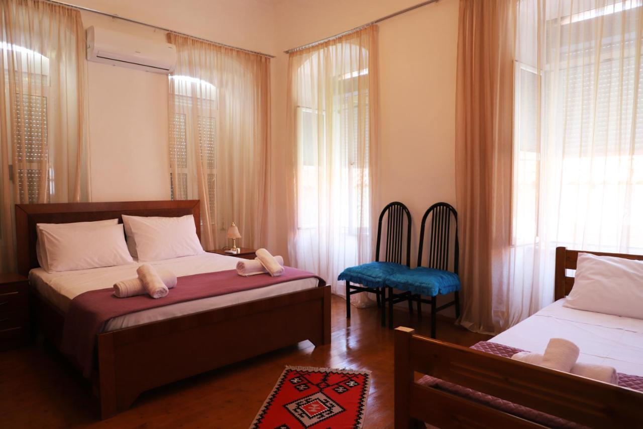 Guest House V. Doga Берат Екстер'єр фото
