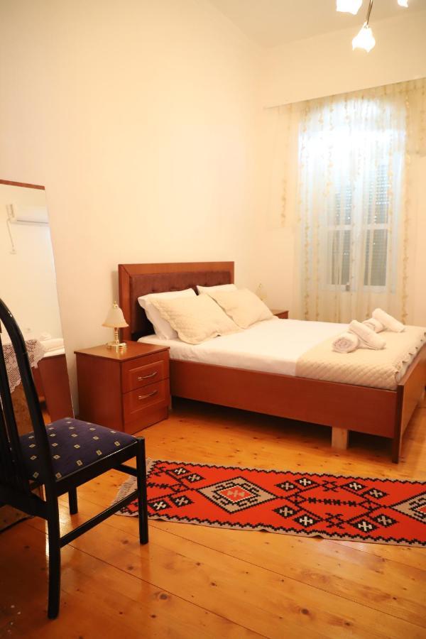 Guest House V. Doga Берат Екстер'єр фото
